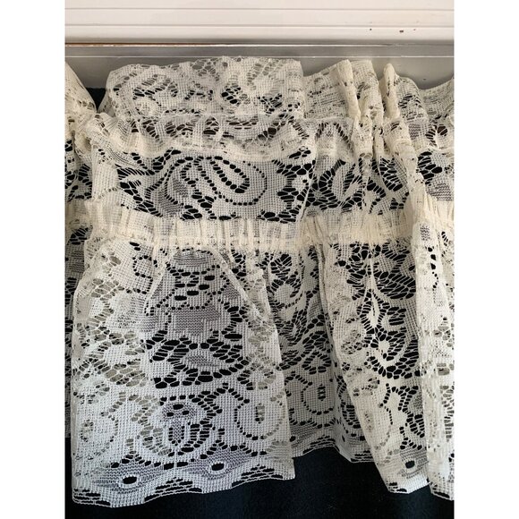Delicately Knitted Lace Valance Floral Jacquard Tier Dorothy Style 54x12 Eggshel - Picture 2 of 7